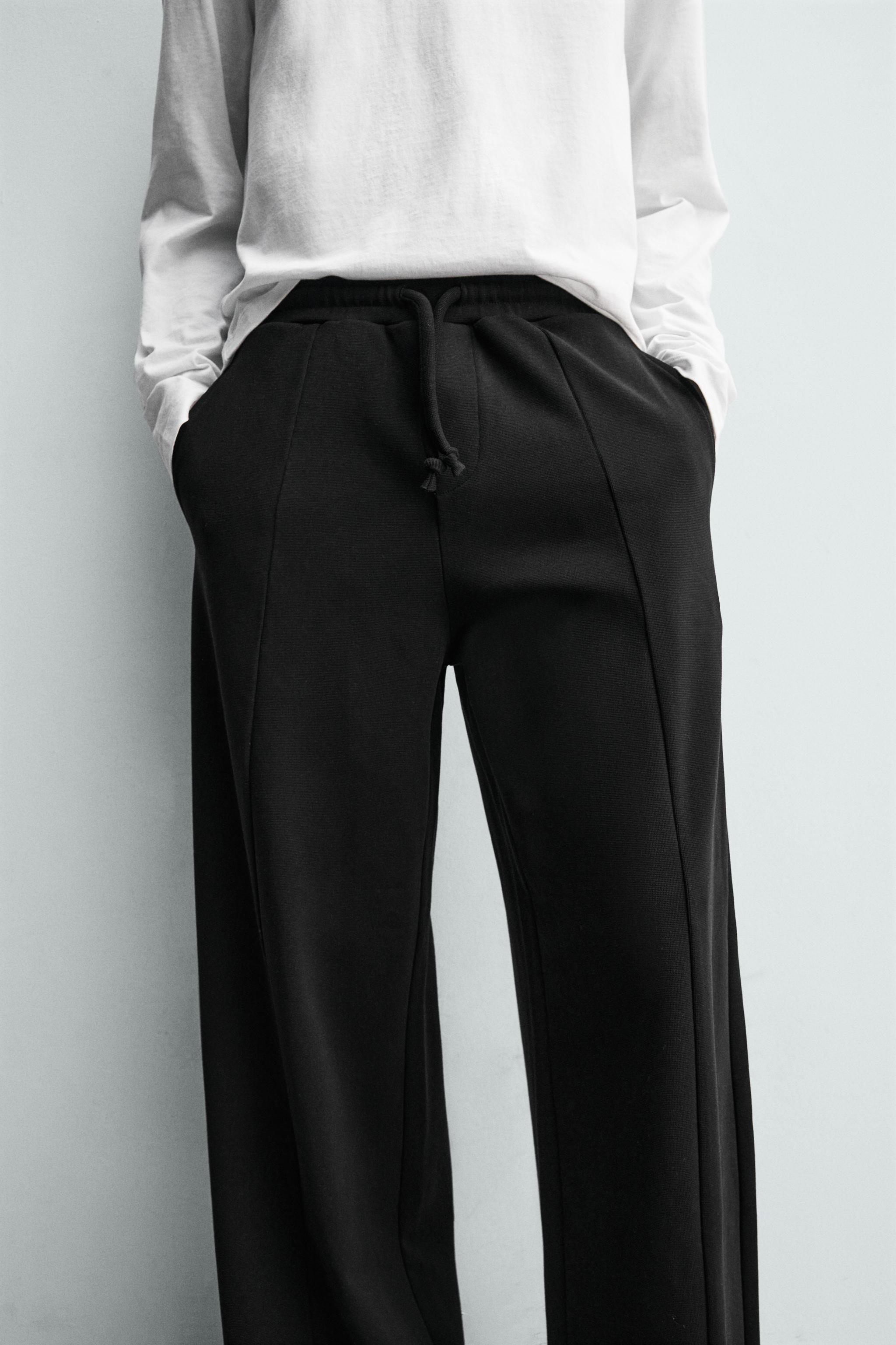 RELAXED FIT SEAMED JOGGING PANTS